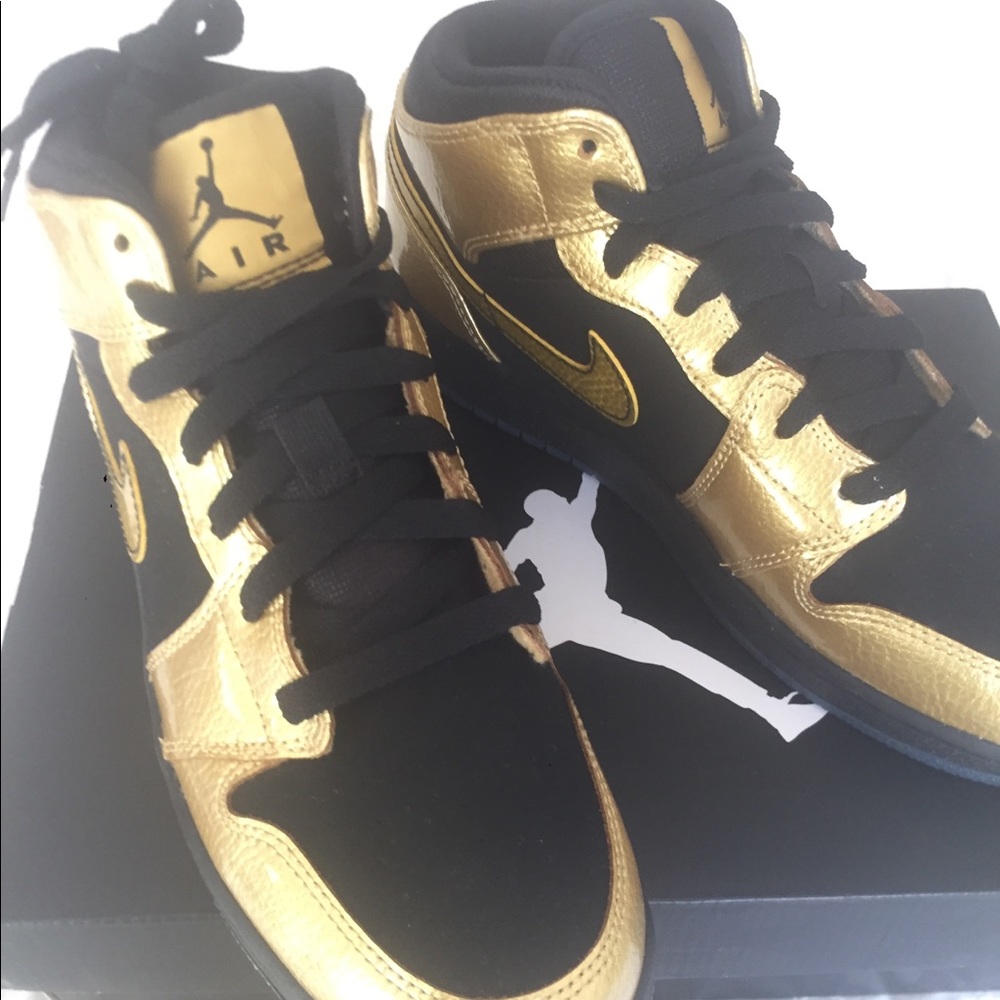 Air Jordan 1 Mid